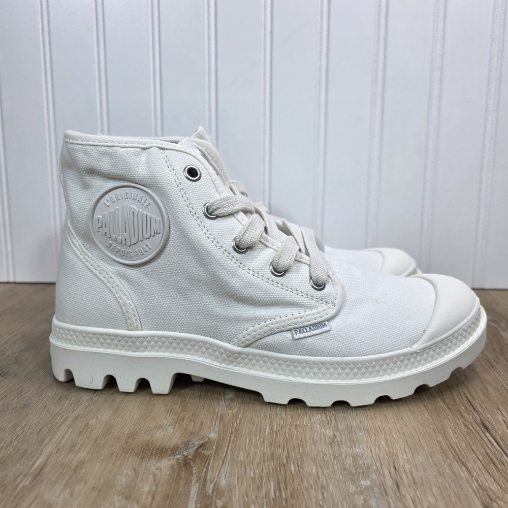 🆕️Palladium Women's Pampa HI White Canvas High-Top Boots 7.5